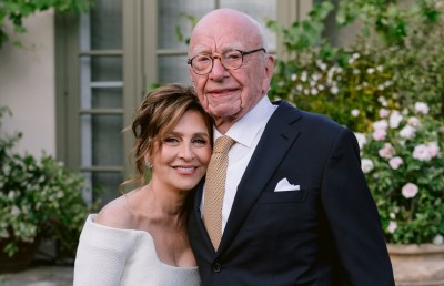 ރުޕާޓް މާޑޮކް 93 އަހަރުގައި ފަސް ވަނަ ކައިވެނިކޮށްފި