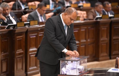 މަޖިލީހުން ޖޭއެސްސީ އަށް ކަނޑައަޅާ މެންބަރަކަށް ރިޒާ