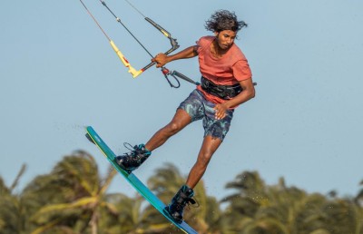 ލަންކާގެ ކައިޓްސާފަރުންނާ ވާދަކޮށް ހަންޓެ އަށް ވިންޑް ރައިޑާސްގެ ރޭސް ކެޓަގަރީގެ ޗެމްޕިއަންކަން