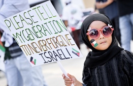 އިޒްރޭލުގެ މީހުން ރާއްޖެ އިން ފޭބުމަށް އެ ގައުމުގެ ސަރުކާރުން އަންގައިފި