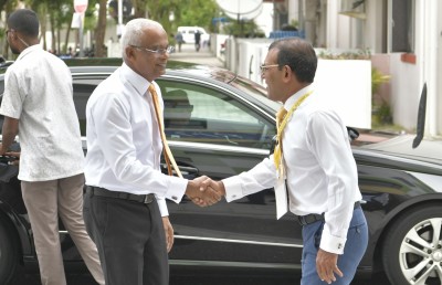 ހަރުކަށި ފިކުރުގެ މީހުން ރުއްސަން އުޅުން ރައީސް ހުއްޓާލަންޖެހޭ: ނަޝީދު