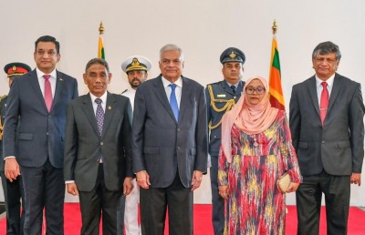 މަސްއޫދު، ސަފީރު ކަމުގެ ފަތްކޮޅު ރަނިލް އަށް އަރުވައިފި