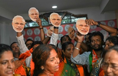 ތިންވަނަ ދައުރުގައި މޯދީގެ އަމާޒު އިންޑިއާ އިން ބޭރަށް!