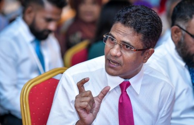 ނިހާންގެ މައްޗަށް ކުރި ދައުވާތައް އަނބުރާ ގެންދަން ޕީޖީން ނިންމައިފި