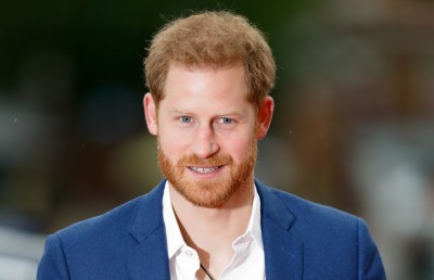 ޕްރިންސް ހެރީ ބަޔޮގްރަފީ ލިޔުއްވަނީ