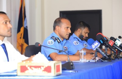 ހަމަލާގެ ބައިވެރިން ދެކެނީ ދައުލަތުގެ ފައިސާ ހަރާމް ކަމަށް، އެކަމަކު އޮޅުވާލައިގެން އިންކަމް ސަޕޯޓު ހޯދި: ފުލުހުން