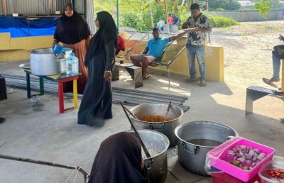 ކަނޑިތީމު ބޯޓު އަޑިއަށް ދިއުމުން ބިލެތްފަހިން ދެއްކީ ރީތި ނަމޫނާއެއް!