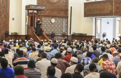 އިސްލާމްދީނުގެ ބުރުސޫރަ ހުތުރުކުރާ މީހުންނަށް ނޫނެކޭ ބުނަން ކެރޭ މުސްލިމުން ބޭނުންވޭ: އީދު ހުތުބާ