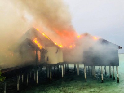 ނިޔާމަ ރިސޯޓުގެ ވޯޓާ ވިލާއެއްގައި އަލިފާނުގެ ހާދިސާއެއް ހިނގައިފި