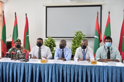 ރަސްފަރީ ފަރަށްއެރި ބޯޓުގެ ކެޕްޓަންގެ އިހުމާލު އެބައޮތް: ޓްރާންސްޕޯޓް