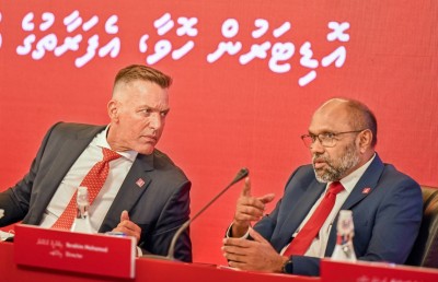 ކާޑު ލިމިޓު ބޮޑު ކުރެވޭނީ ޑޮލަރު ލިބޭ ވަރު އިތުރުވެގެން: ބީއެމްއެލް