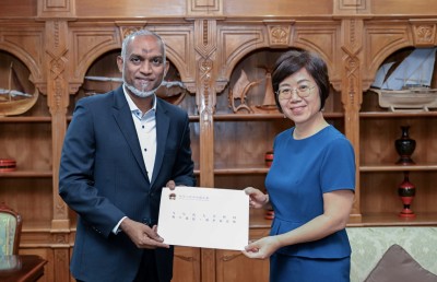 ރައީސް މުއިއްޒުގެ އުފަންދުވަހަށް ޗައިނާގެ ރައީސް ޝީގެ ތަހުނިޔާގެ ހާއްސަ ސިޓީފުޅެއް