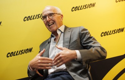 "އިންޓަނެޓް ސާފުކުރަން" އެމެރިކާގެ ބިލިއަނަރަކު ޓިކްޓޮކް ގަންނަން ވިސްނަނީ