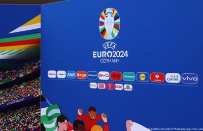 ބޮއިކޮޓް ކުރަން ގޮވިޔަސް ޔޫރޯގެ ގިނަ ސްޕޮންސަރުންނަކީ ޗައިނާގެ ކުންފުނިތައް