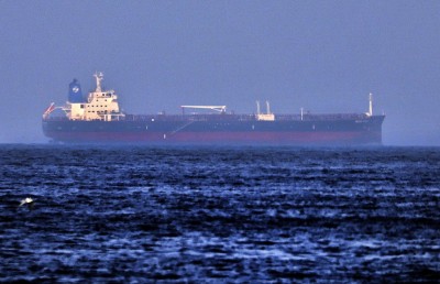 ހިފެހެއްޓި ތެޔޮ ޓޭންކަރު ދޫކޮށްލައިފި