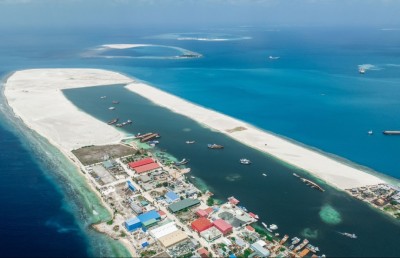 ތިލަފުށީގައި ކޮމާޝަލް ހާބަރު ހެދުމަށް ބޭރުގެ ތިން ފަރާތަކާ މަޝްވަރާ ކުރަނީ