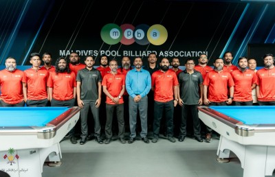 ގައުމީ ބިލިއާޑް ޓީމަށް ރާފިއު ދެއްވި ހިތްވަރު؛ ކުރީގެ މުބާރާތަށް ވުރެ މައްޗަށް ދިއުމަށް އަޒުމު ކަނޑައަޅާ