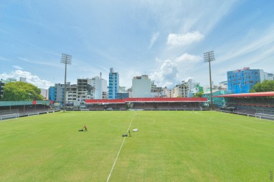 ގަލޮޅު ދަނޑު ތަޅާލަނީ، ރަސްމީ ދަނޑު ހުޅުމާލޭ ފޭސް އެކަކަށް