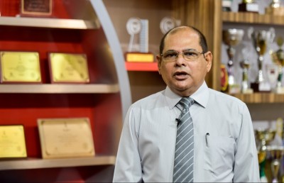 ޕްރިންސިޕަލުން ވިދާޅުވަނީ މިއީ އާ ދިރުމެއް ކަމަށް!