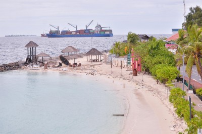 މޫދަށް ކަޅު ތެޔޮއެޅިގެން ބަންދުކުރި ރަސްފަންނު ހުޅުވާލައިިފި