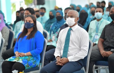 ޓީޗަރުންގެ މުސާރަ ބޮޑުކުރަން އަންނަ އަހަރުގެ ބަޖެޓުގައި ހިމަނަން އެބަ މަސައްކަތްކުރަން: ރައީސް