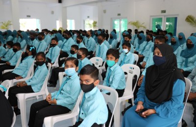 ޓީޗަރުންގެ މުސާރަ ބޮޑުކުރަން އަންނަ އަހަރުގެ ބަޖެޓުގައި ހިމަނަން އެބަ މަސައްކަތްކުރަން: ރައީސް