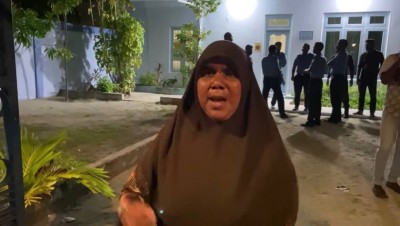 މުހުސިނާ ރޮމުން ޖާބިރަށް ކުރި އާދޭސް، ފިރިމީހާގެ ހައްގު މުސާރަ ދީ!