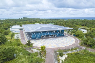 ކޮވިޑް ޖެހިގެން އައްޑޫ ސިޓީން މީހަކު މަރުވެއްޖެ