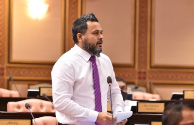 ފުލުސް އޮފިސަރުން ވަކިކުރާ މައްސަލައިގައި ސިޔާސީ ނުފޫޒު އޮތްތޯ ބަލަން ޝިޔާމް ވެސް ހުށަހަޅުއްވައިފި