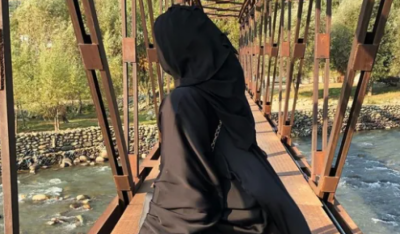 ފިލްމު ކުޅުން ހުއްޓާލި ޒައިރާ ބުރުގާ އަޅައިފި