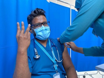 މިހާތަނަށް 1500 އަށްވުރެ ގިނަ މީހުން ކޮވިޑް ވެކްސިންގެ ބޫސްޓާ ޑޯޒް ޖަހައިފި