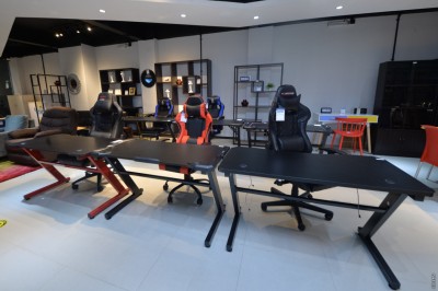 ގޭމު ކުޅޭ މީހުންނަށް ހާއްސަ ގޮނޑި އާއި މޭޒު ދަމާސްއިން ވިއްކަން ފަށައިފި