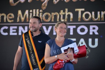 މިއަހަރުގެ އެއް މިލިއަން ވަނަ ފަތުރުވެރިޔާ ރާއްޖެ އަތުވެއްޖެ