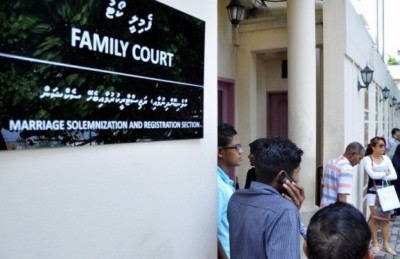 ފެމިލީ ކޯޓަށް ފަނޑިޔާރުން ހޯދަނީ