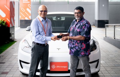ޓެސްލާ ކާރު 8 ލައްކަ ރުފިޔާ އަށް ވިއްކާލަނީ