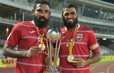 ބަކާ: ރަން ޖީލުގެ މައި ތަނބެއް، ނަމޫނާ އެތުލީޓެއް