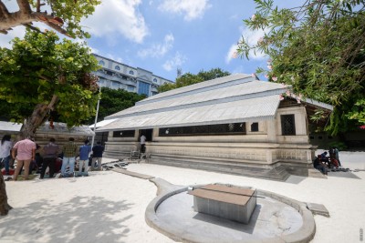 އަލިފާނުގެ ހާދިސާއަށްފަހު ހުކުރު މިސްކިތް އަލުން ހުޅުވައިފި