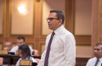 މެމްބަރުންގެ އަދަދު ހިފަހައްޓަން މުޅި މަޖިލިސް ތާއީދު، ހައްލު ހޯދަން ތަފާތު ހިޔާލުތަކެއް!