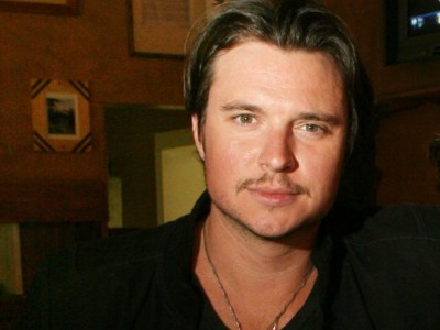 ހޮލީވުޑްގެ ފިލްމީތަރި ހީތް ފްރީމަން މަރުވެއްޖެ!