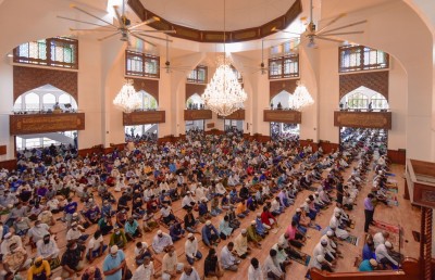 ﷲ އާއި ކައުނު ދެކެވާ ލޯބި ވަރުގަދަކުރުން