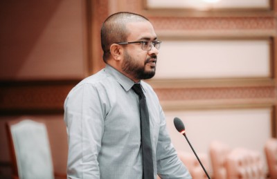 ނިހާދު އަށް ޓޫރިޒަމްގެ ސްޓޭޓް މިނިސްޓަރުކަން ދީފި
