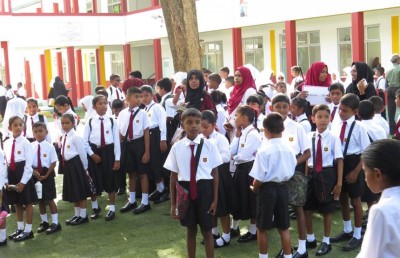 ކްރިއޭޓިވް އާޓް ފޮތް ތައްޔާރުކޮށްފައި ވަނީ ގްރޫޕް މަސައްކަތްކުރާ ގޮތަށް