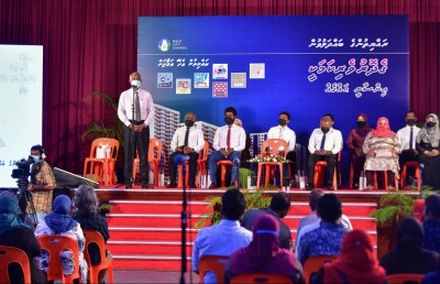 މާލޭގެ މީހުން އުޅޭ ނިކަމެތި ހާލު ބަންޑުކޮށްލައިފި