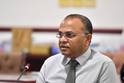 ޑޯނިއާ ފްލައިޓު އަވަހަށް ފޮނުވައިދިނުމަށް އެދި، އާދަމް ޝަރީފް އިންޑިއާގައި އާދޭސް ދަންނަވައިފައިވޭ: އަނދުން ހުސެއިން