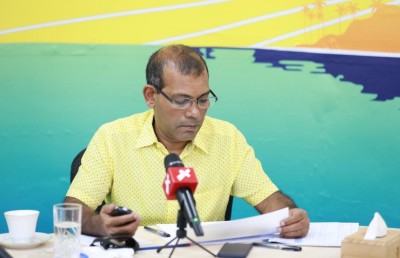 ނަޝީދު މާދަމާ އޮންލައިންކޮށް ނޫސްވެރިންނާ ބައްދަލު ކުރައްވަނީ