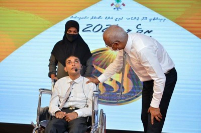 މާއިޒް ކިޔައިދެނީ އިހުސާސްތައް، އެންމެންގެ ސަމާލުކަން އެ ވާހަކަތަކަށް