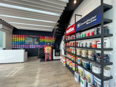 ދަމާސް ޕެއިންޓްސްގެ އައު ޝޯރޫމެއް ހުޅުވައިފި