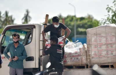 ބޮޑެތި ޕިކަޕް ދަތުރުގެ އަގު ބޮޑުވެ ޝަކުވާ އިތުރުވެފައި!