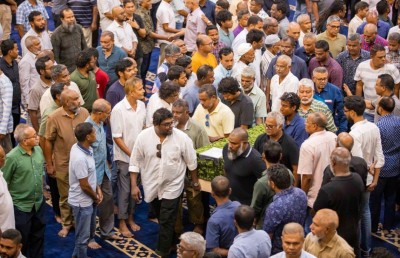 މަންމާފުޅުގެ ޖަނާޒާގެ އިންތިޒާމުތަކަށް ސަރުކާރުން ދިން އެއްބާރުލުމަށް އިބޫ ޝުކުރު އަދާކުރައްވައިފި