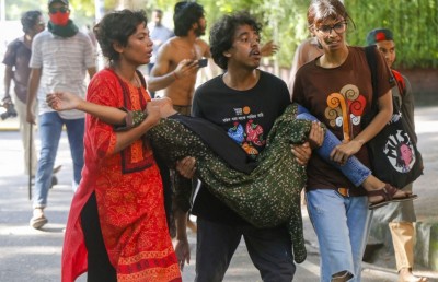 ބަންގްލާދޭޝްގައި ދަރިވަރުންގެ މުޒާހަރާތަކުގައި ހަ މީހަކު މަރުވުމުން ސްކޫލްތައް ބަންދުކޮށްފި